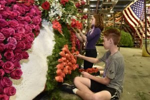 How to Volunteer for Rose Bowl Floats
